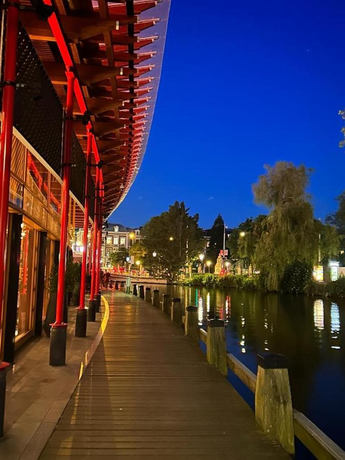 Euphrate Houseboat Hotel Amsterdam Exterior photo